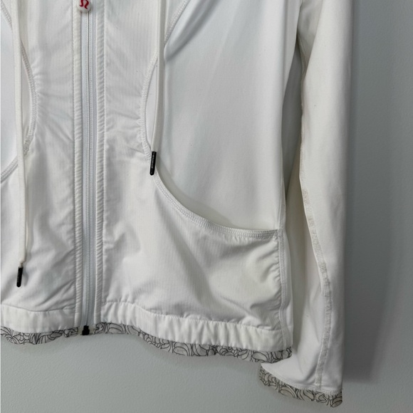 Lululemon Women's White Hooded Jacket - Picture 4 of 17